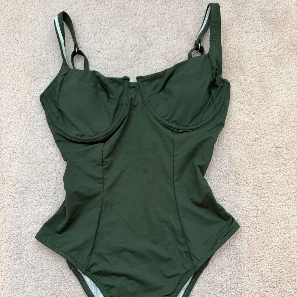 CUPSHE one piece size small